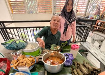 Lethok Mbah Sumini, Kuliner Legendaris di Lantai 2 Pasar Besar Ngawi