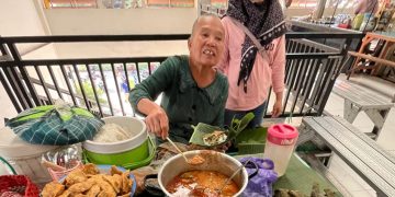 Lethok Mbah Sumini, Kuliner Legendaris di Lantai 2 Pasar Besar Ngawi