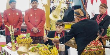 Hari Jadi Ngawi ke-667: Empat Pusaka Disucikan dalam Tradisi Jamasan