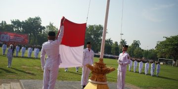 Pengibaran Bendera Merah Putih di Kabupaten Ngawi Berjalan Khidmat