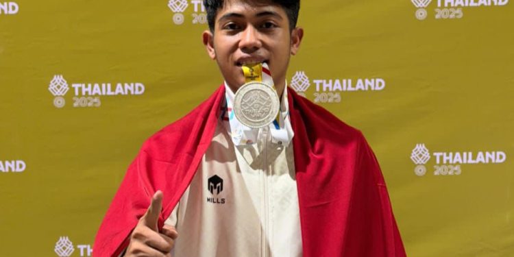 Aldento Brilian Bara Pratama Raih Medali Perak Muay Thai di SEA Games Thailand 2025