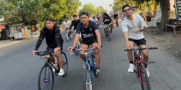 Sliyat-Sliyut Keliling Kota Ngawi, Gowes Pagi Bareng FOR.ASS Nikmati Suasana Kota